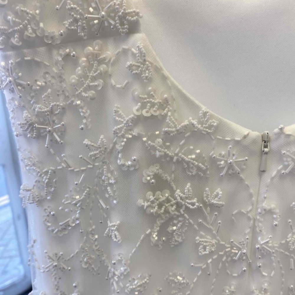 Gorgeous beaded designer wedding gown! - Picture 3 of 8